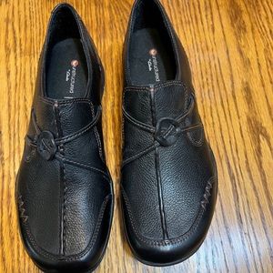 Clarks dress shoes